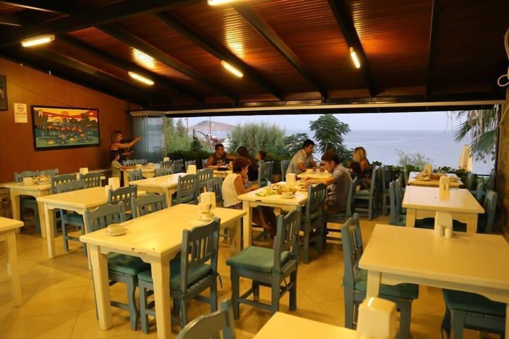 Manolya Otel *
