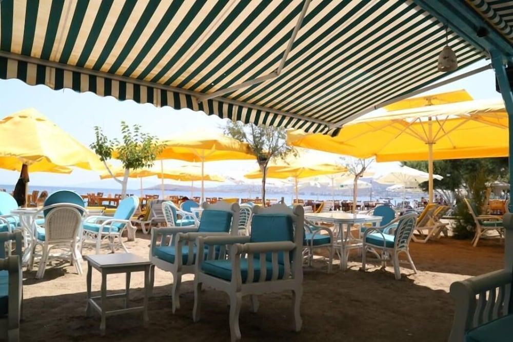 Manolya Otel *